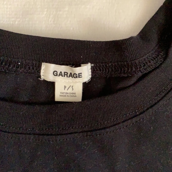 Graphic Crop Top - Picture 2 of 2